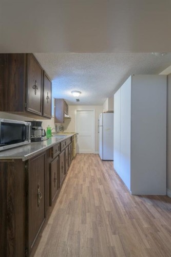 202 15 Avenue Ne, Calgary, AB 