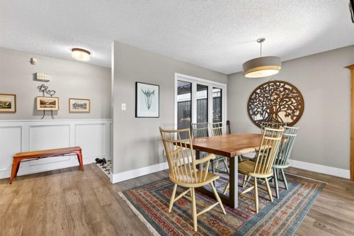 832-860 Midridge Drive Se, Calgary, AB - Indoor Photo Showing Dining Room