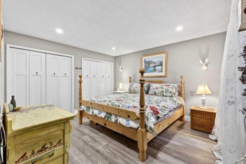 832-860 Midridge Drive Se, Calgary, AB - Indoor Photo Showing Bedroom
