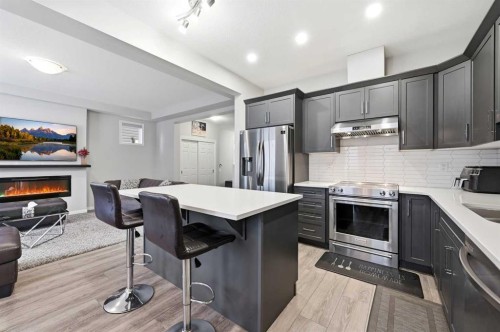 9 Osborne Link, Airdrie, AB 