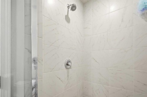 9 Osborne Link, Airdrie, AB 