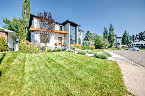69 Carmangay Crescent Nw, Calgary, AB - Outdoor