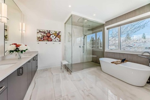 69 Carmangay Crescent Nw, Calgary, AB - Indoor Photo Showing Bathroom