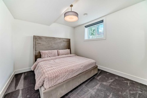 69 Carmangay Crescent Nw, Calgary, AB - Indoor Photo Showing Bedroom