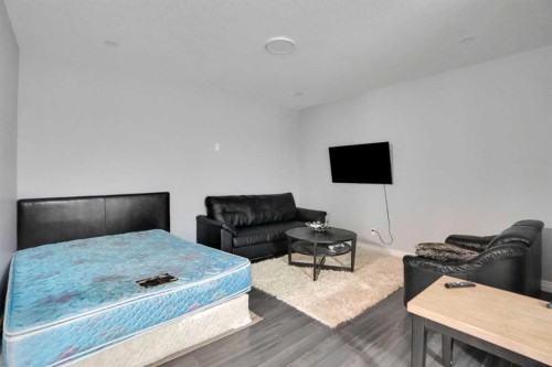46 Mahogany Passage Se, Calgary, AB - Indoor Photo Showing Bedroom
