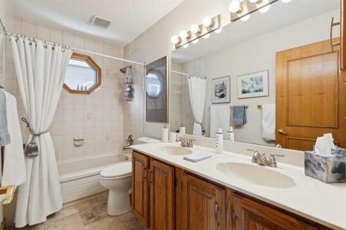 55 Edenstone View Nw, Calgary, AB - Indoor Photo Showing Bathroom