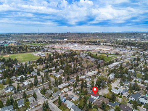 4239 Vauxhall Crescent Nw, Calgary, AB 