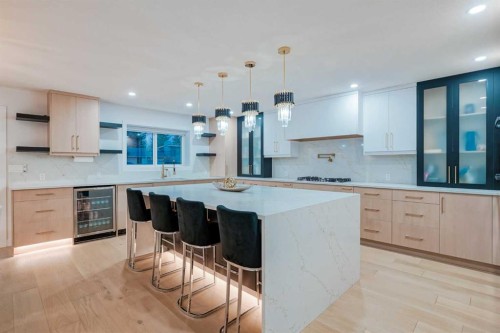 4239 Vauxhall Crescent Nw, Calgary, AB 