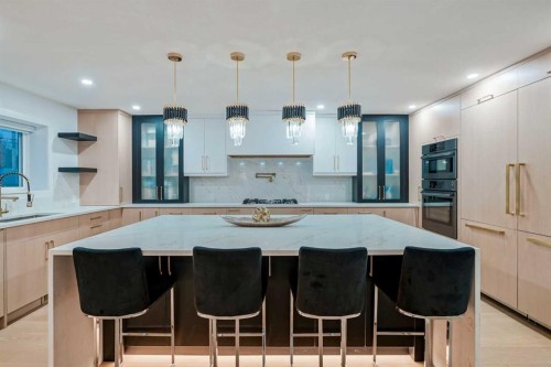 4239 Vauxhall Crescent Nw, Calgary, AB 