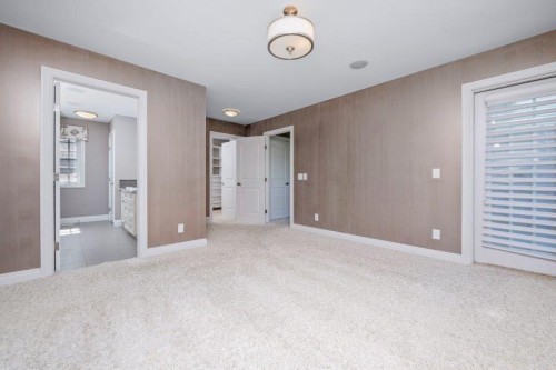 1 Murmansk Way Sw, Calgary, AB - Indoor Photo Showing Other Room