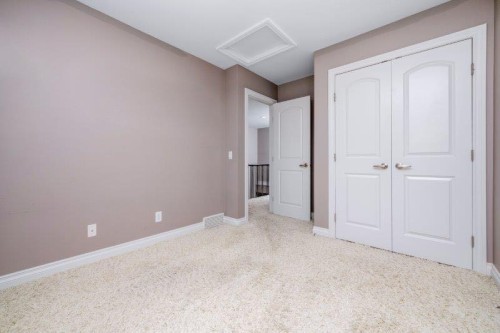 1 Murmansk Way Sw, Calgary, AB - Indoor Photo Showing Other Room