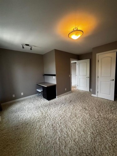 1 Murmansk Way Sw, Calgary, AB - Indoor