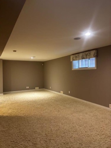 1 Murmansk Way Sw, Calgary, AB - Indoor