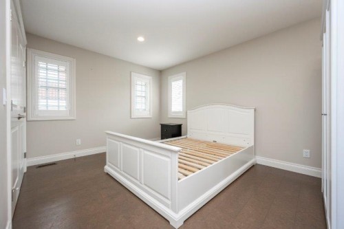 1 Murmansk Way Sw, Calgary, AB - Indoor Photo Showing Other Room