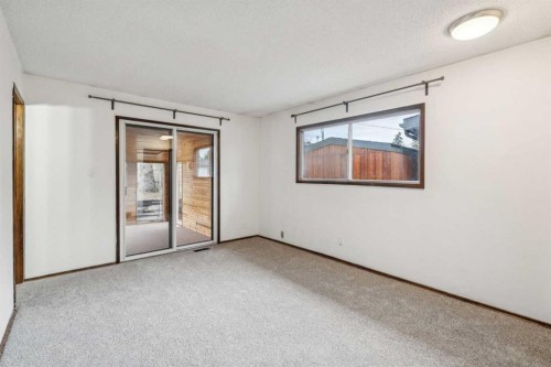 1260 Lake Sylvan Drive Se, Calgary, AB - Indoor Photo Showing Other Room