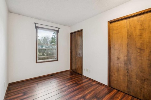 1260 Lake Sylvan Drive Se, Calgary, AB - Indoor Photo Showing Other Room