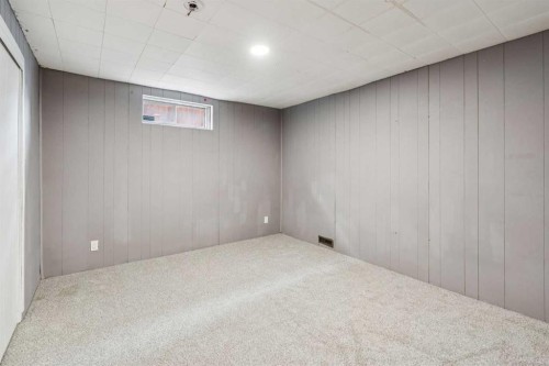 1260 Lake Sylvan Drive Se, Calgary, AB - Indoor