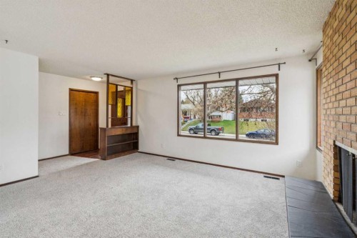 1260 Lake Sylvan Drive Se, Calgary, AB - Indoor