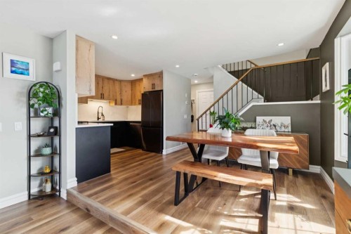 57-28 Berwick Crescent Nw, Calgary, AB - Indoor