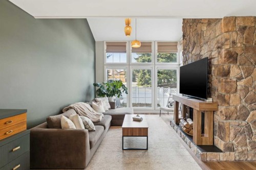 57-28 Berwick Crescent Nw, Calgary, AB - Indoor