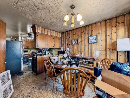 7204 21A Street Se, Calgary, AB - Indoor