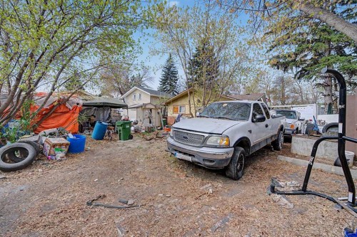 7204 21A Street Se, Calgary, AB - Outdoor