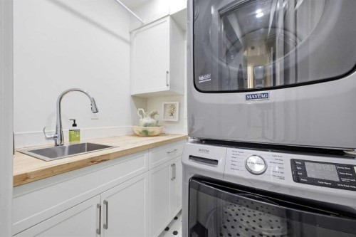3817 18 Street Sw, Calgary, AB - Indoor Photo Showing Laundry Room