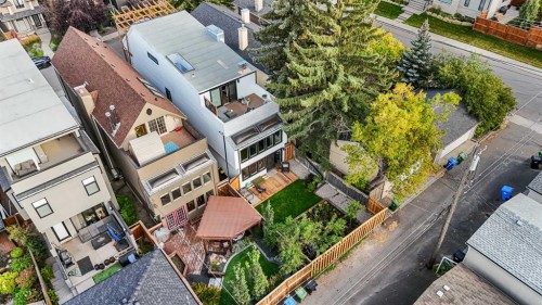 3817 18 Street Sw, Calgary, AB - Outdoor