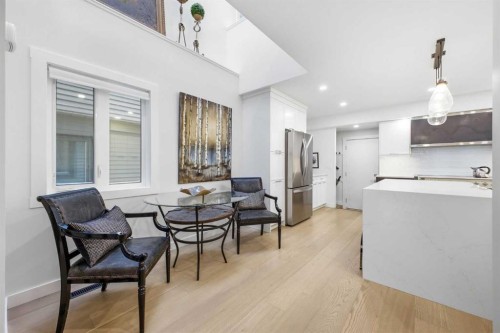3817 18 Street Sw, Calgary, AB - Indoor