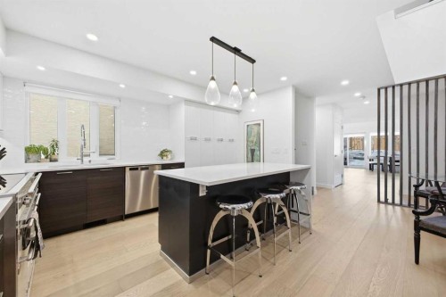 3817 18 Street Sw, Calgary, AB - Indoor Photo Showing Kitchen With Upgraded Kitchen