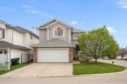 4 Citadel Meadow Court NW Calgary, AB T3G 4K6