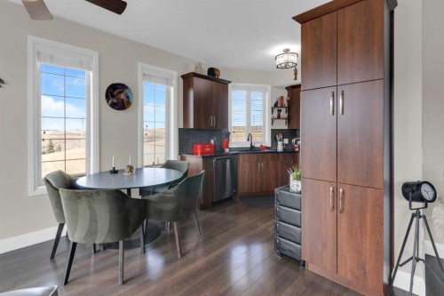 2101-15 Sunset Square, Cochrane, AB - Indoor Photo Showing Dining Room