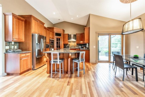 212 Aspen Meadows Place Sw, Calgary, AB - Indoor Photo Showing Other Room