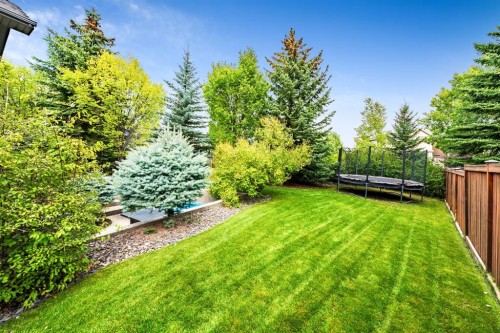 212 Aspen Meadows Place Sw, Calgary, AB - Outdoor