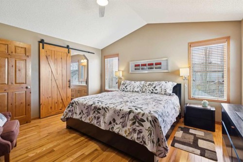128 Tuscany Vista Crescent Nw, Calgary, AB - Indoor Photo Showing Bedroom
