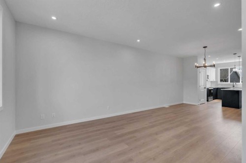 237 Heirloom Way Se, Calgary, AB - Indoor