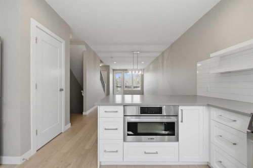 4065 32 Avenue Nw, Calgary, AB - Indoor