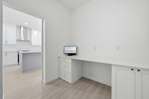 324 Copperhead Way Se, Calgary, AB - Indoor