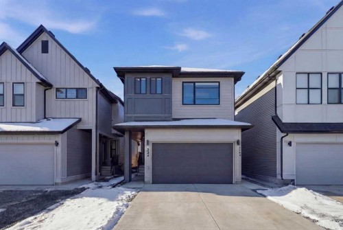324 Copperhead Way Se, Calgary, AB - Outdoor With Facade