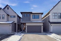324 Copperhead Way SE Calgary, AB T2Z 5H2