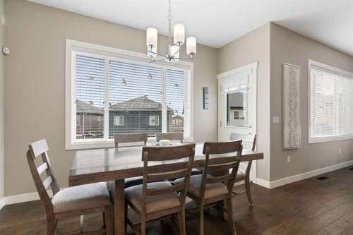 71 Sherview Grove Nw, Calgary, AB - Indoor Photo Showing Dining Room