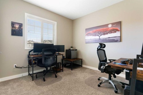 71 Sherview Grove Nw, Calgary, AB - Indoor Photo Showing Office