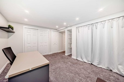 103 Everstone Place Sw, Calgary, AB - Indoor