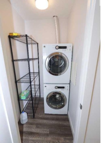 308-730 5 Street Ne, Calgary, AB - Indoor Photo Showing Laundry Room
