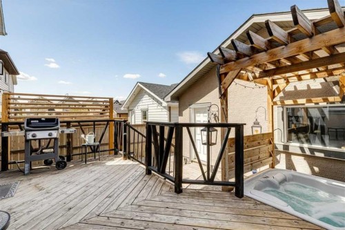 216 Mahogany Grove Se, Calgary, AB - Outdoor With Exterior