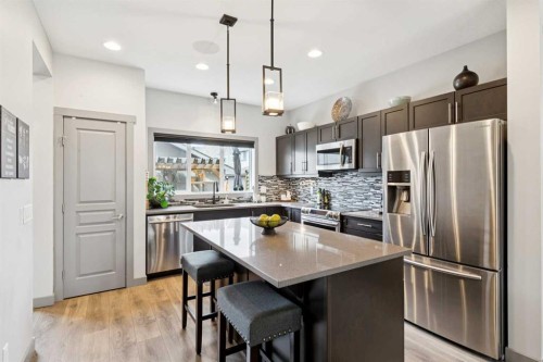 216 Mahogany Grove Se, Calgary, AB - Indoor Photo Showing Kitchen With Upgraded Kitchen