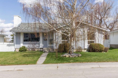 7720 Hunterquay Road Nw, Calgary, AB - Outdoor