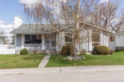 7720 Hunterquay Road NW Calgary, AB T2K 4T8