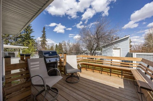 7720 Hunterquay Road Nw, Calgary, AB - Outdoor With Deck Patio Veranda