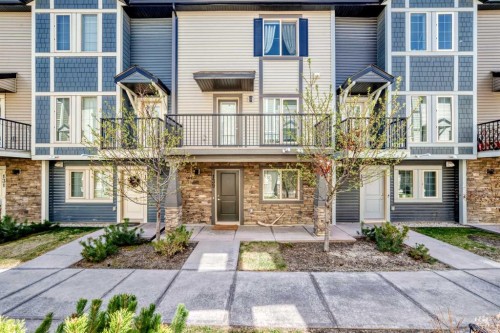 139 Legacy Point Se, Calgary, AB - Outdoor With Balcony With Facade